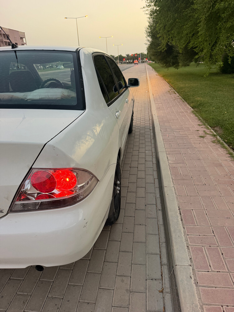 Mitsubishi lancer 2008 - 4