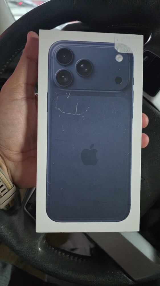 IPHONE 17 PRO MAX - NEW - 1
