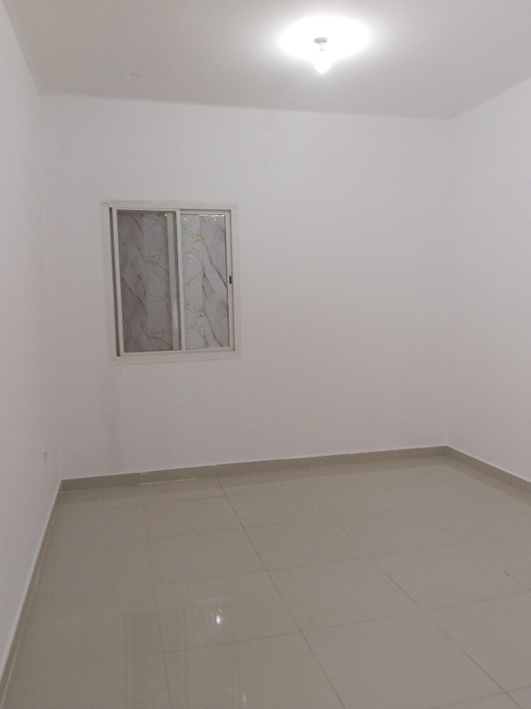 Apartment fr rent n Ain Khaled 1bhk - 10