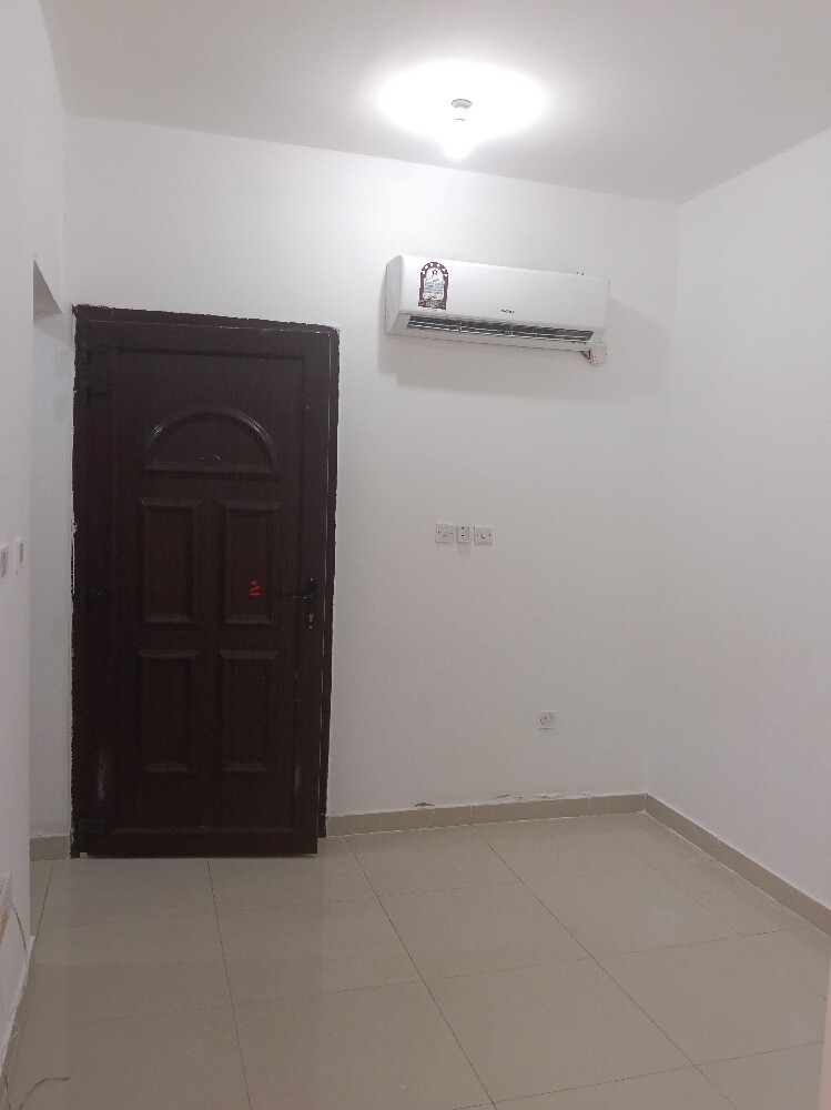 Apartment fr rent n Ain Khaled 1bhk - 5