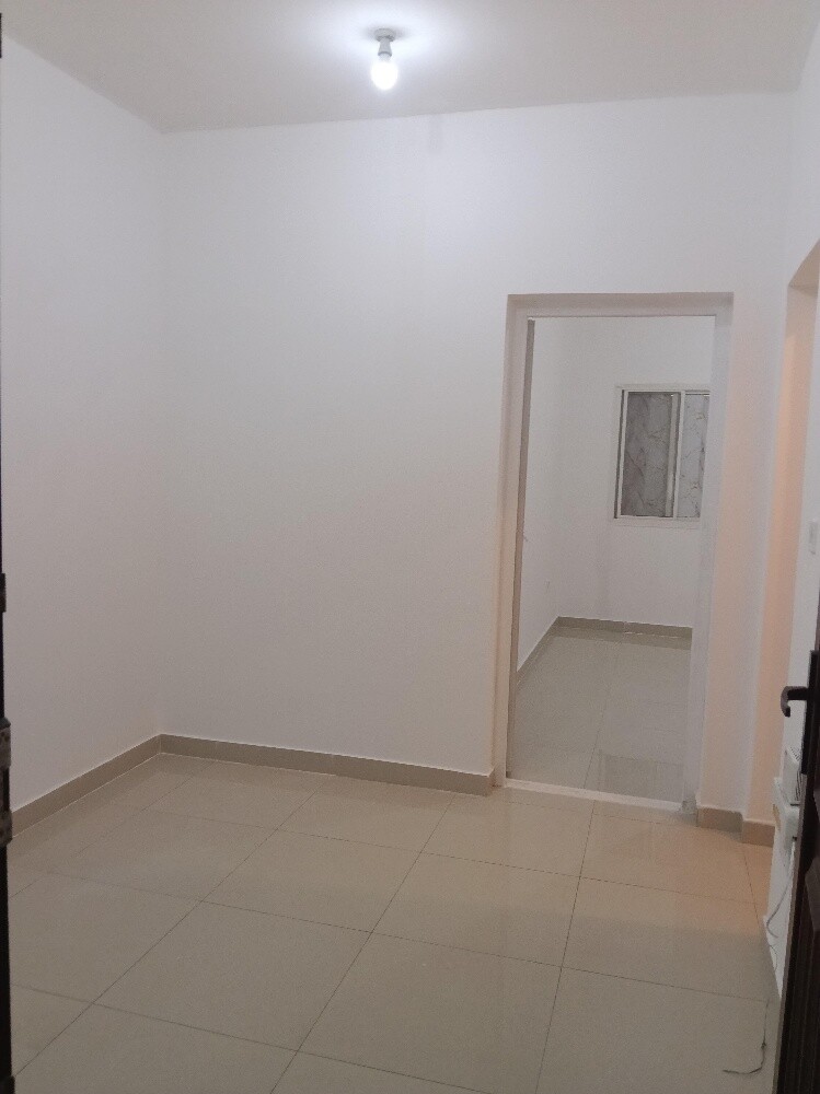 Apartment fr rent n Ain Khaled 1bhk - 6