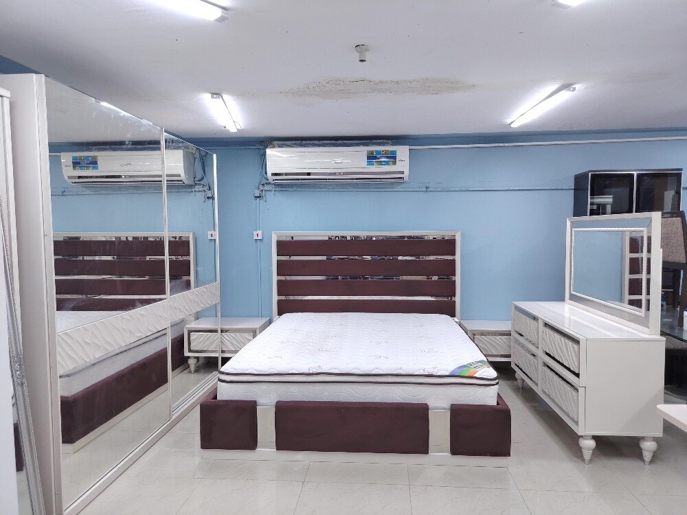 Bad room sat - 2