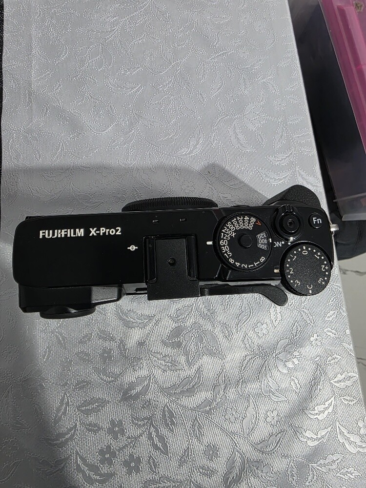 FOR SALE: Fujifilm X-Pro2 +8mm lens - 3