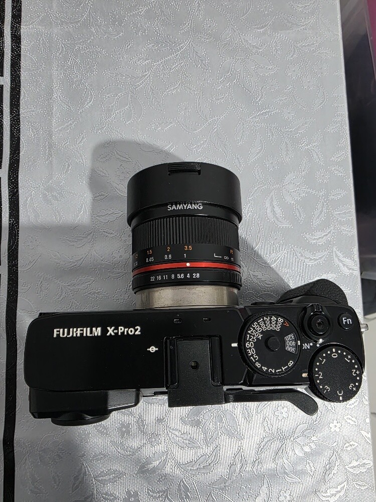 FOR SALE: Fujifilm X-Pro2 +8mm lens - 1