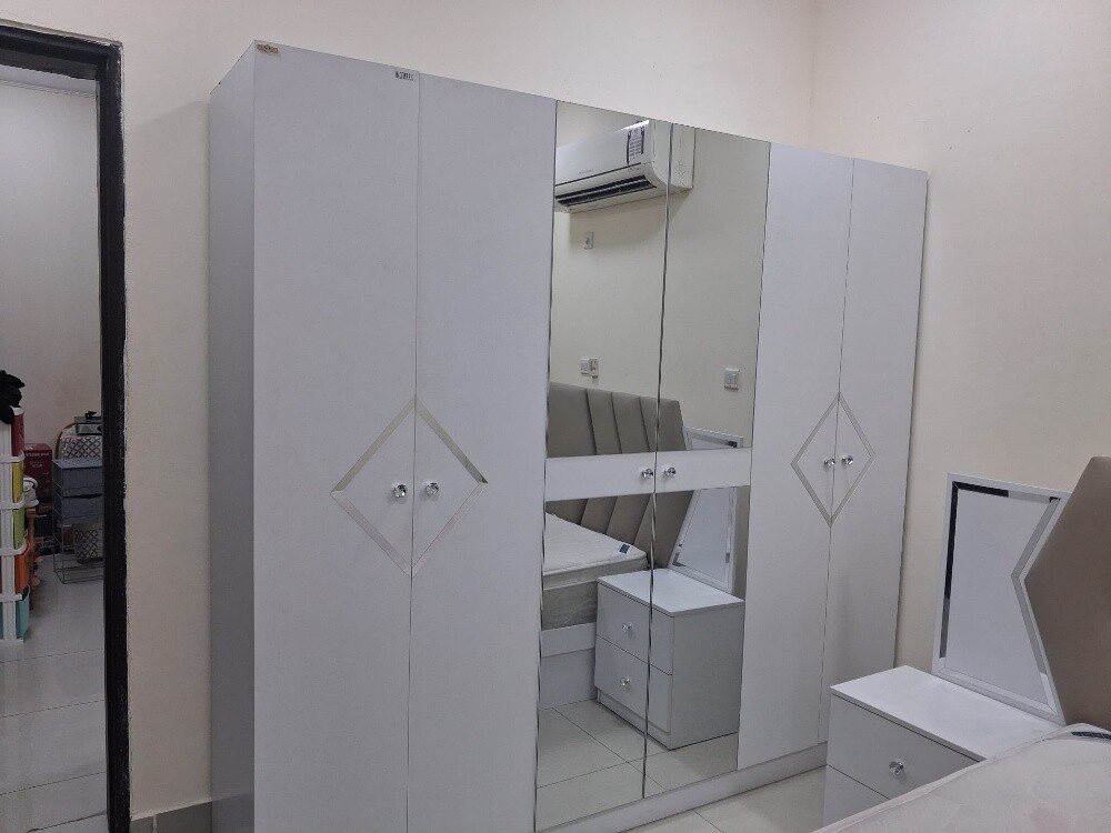 Bad room sat - 2