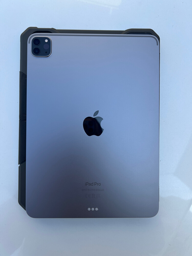 I pad pro m2  - 1