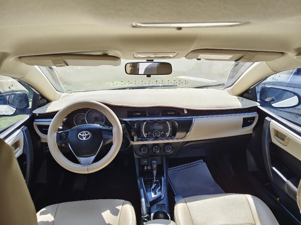 Toyota   Corolla    2.0     2015 - 13