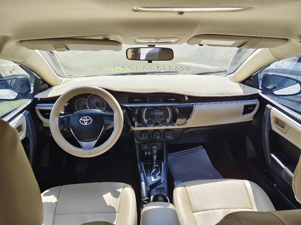 Toyota   Corolla    2.0     2015 - 6