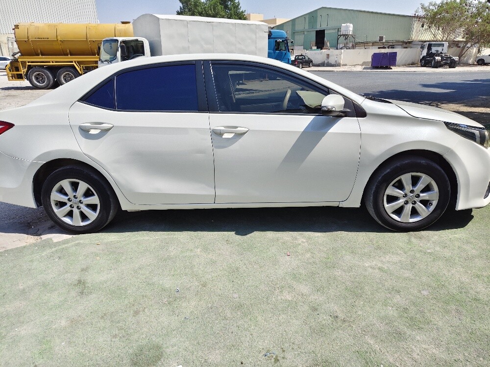 Toyota   Corolla    2.0     2015 - 15