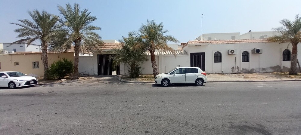 للبيع بيت باللقطة - 4