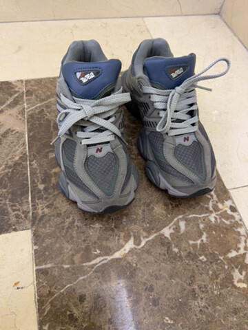 new balance  - 2