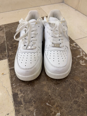 Nike  - 3