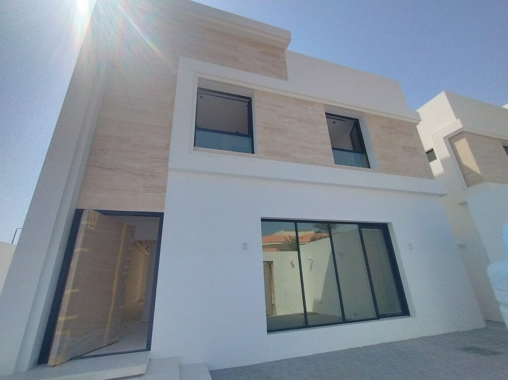 فيلا جديدة بالدحيل 480م - 5