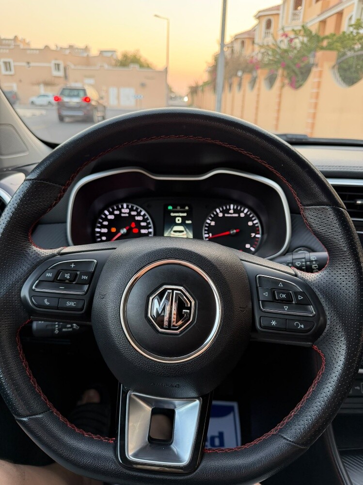 Mg Zs 2023 - 5
