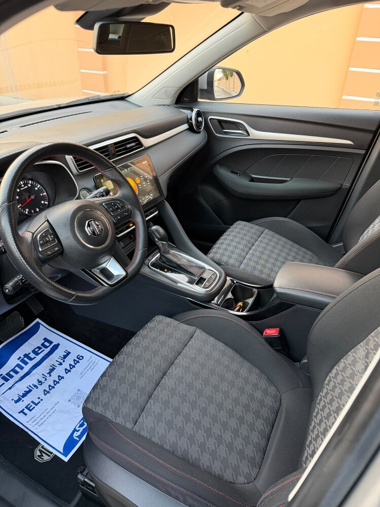 Mg Zs 2023 - 3