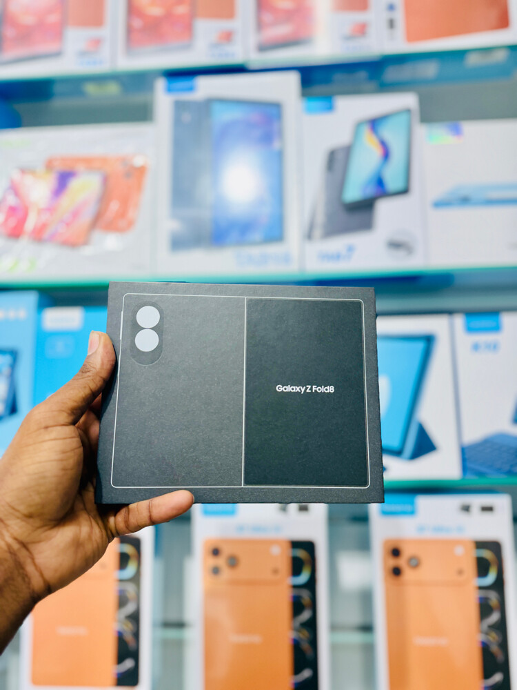 Samsung Galaxy Z Fold 8 - 2