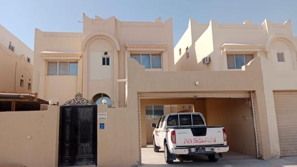 غرفة و صالة بنت هاوس الخريطيات - 1