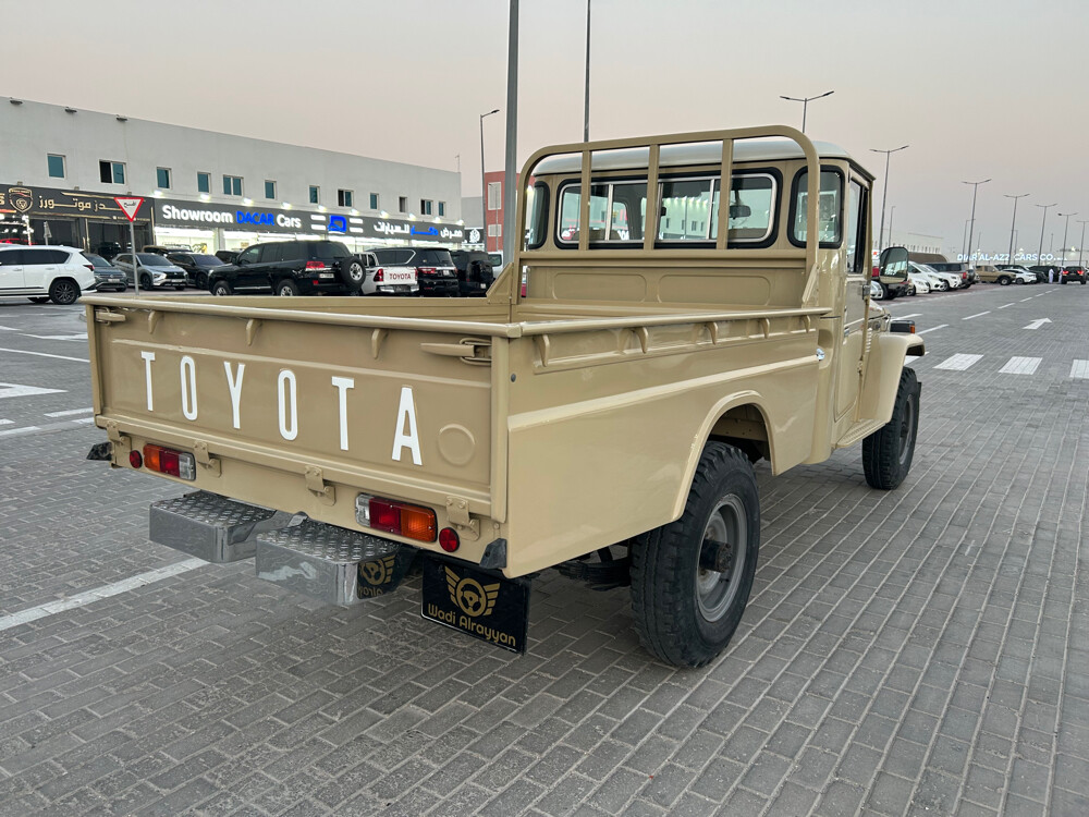 تويوتا شاص 1984 - 7