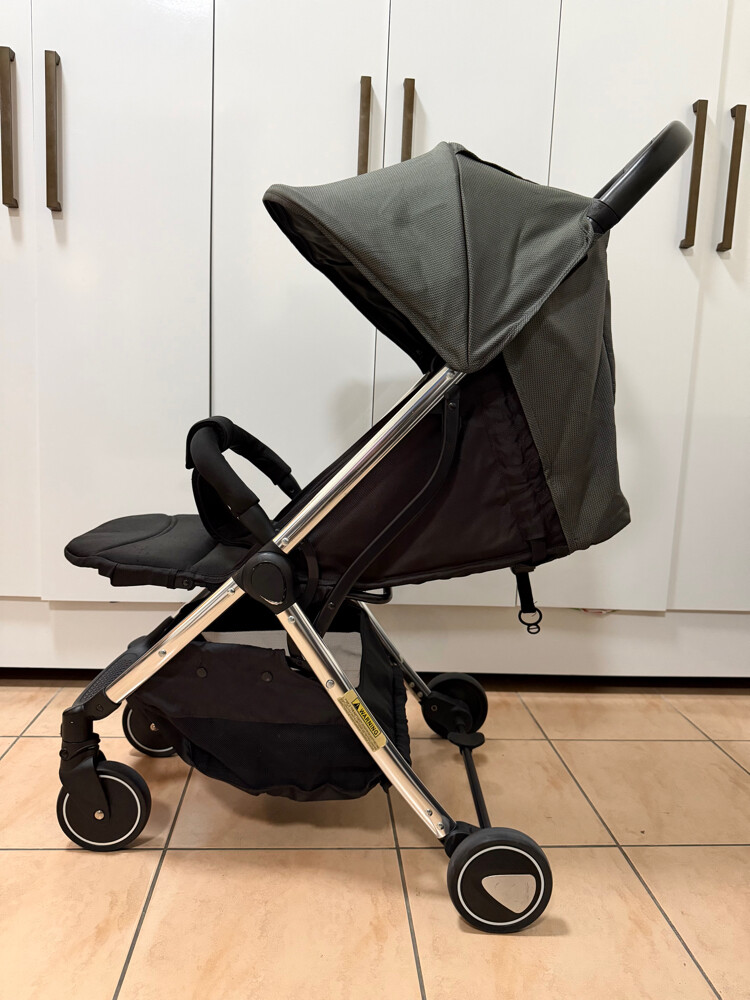 Giggles Cabin aproved Baby stroller - 1