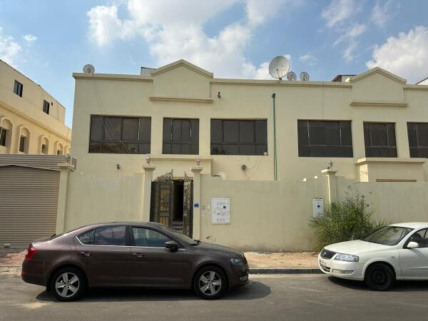 غرفتين و صالة المطار - 4