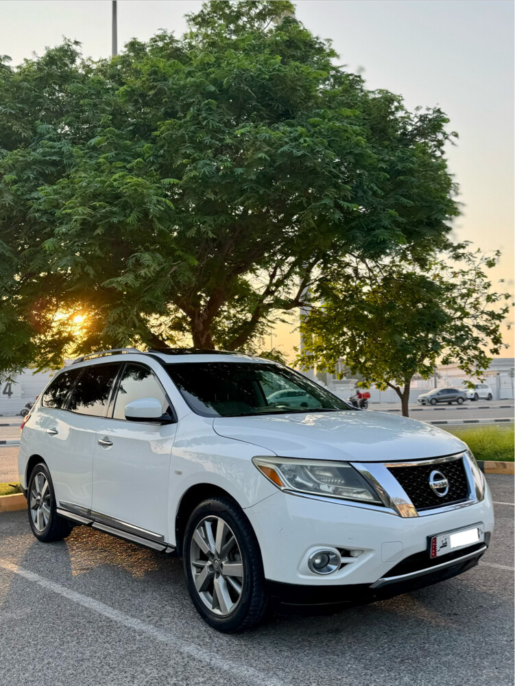 Nissan Pathfinder 2014 Full Option - 2