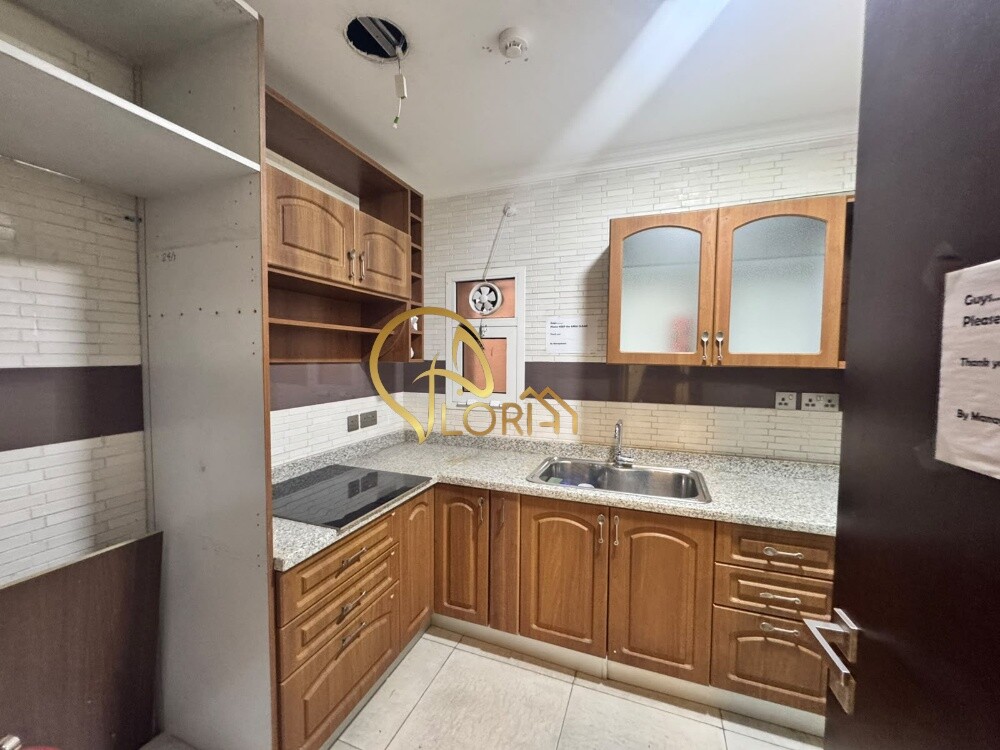 مبنى تجارى على طريق سلوى - 8