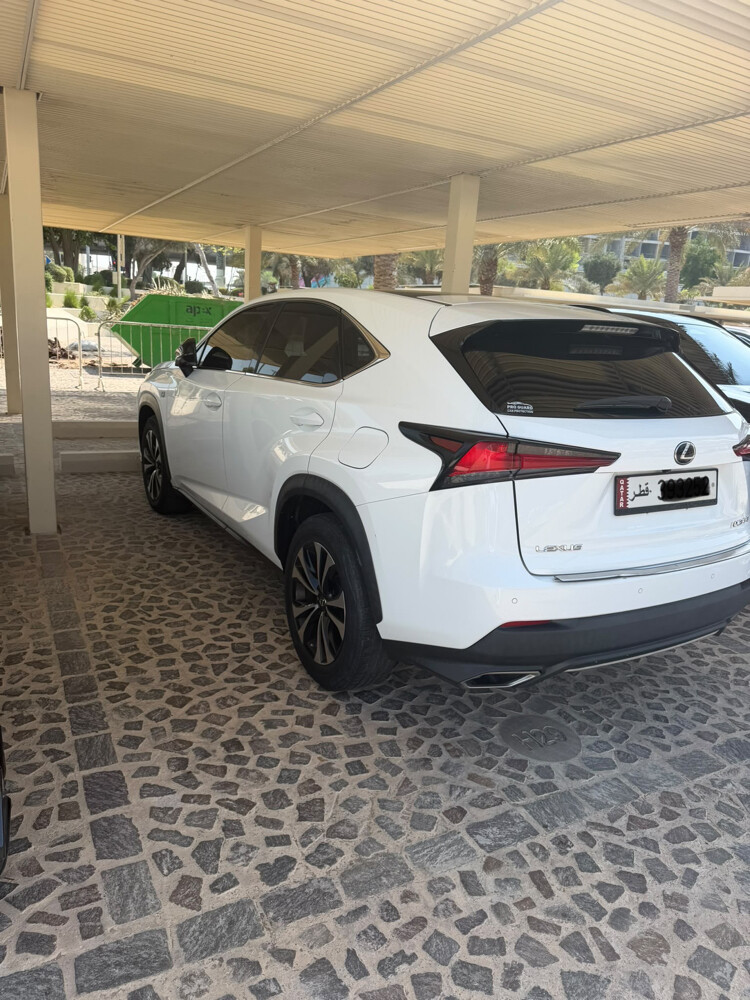 Lexus - 4
