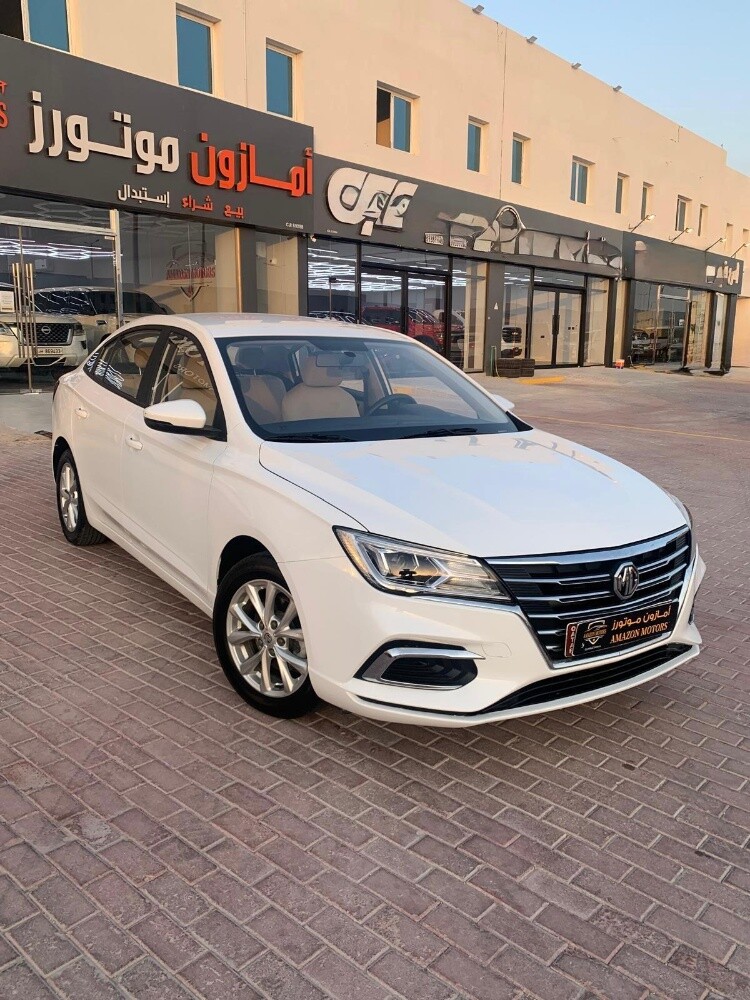 MG 5 Automatic Sedan - 2