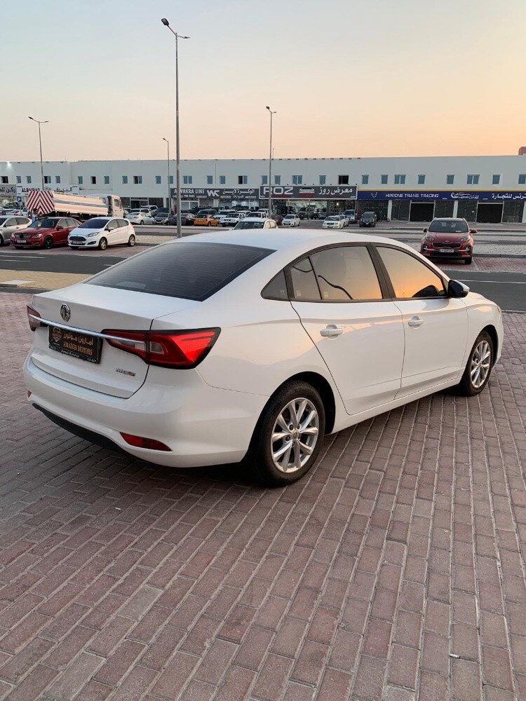 MG 5 Automatic Sedan - 10