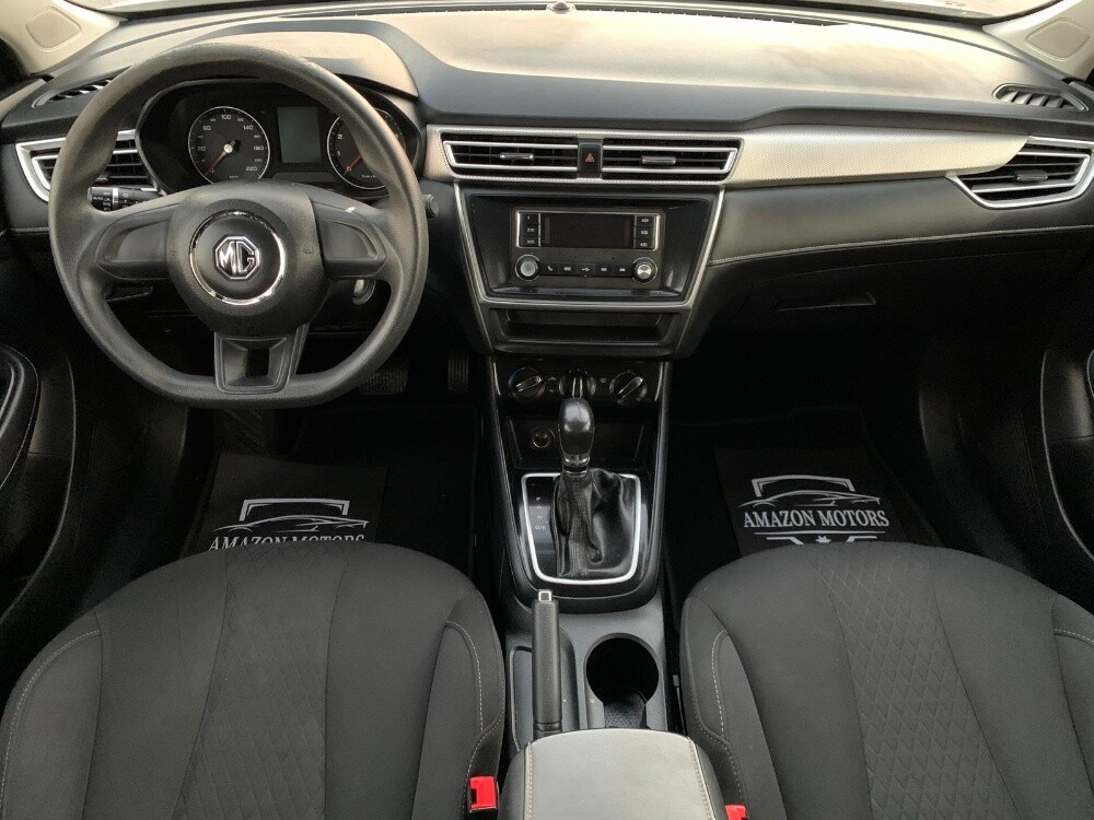 MG 5 Automatic Sedan - 9