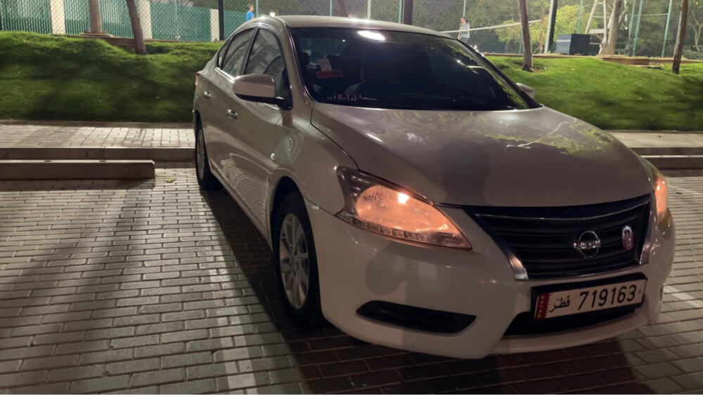 Nissan Sentra - 2
