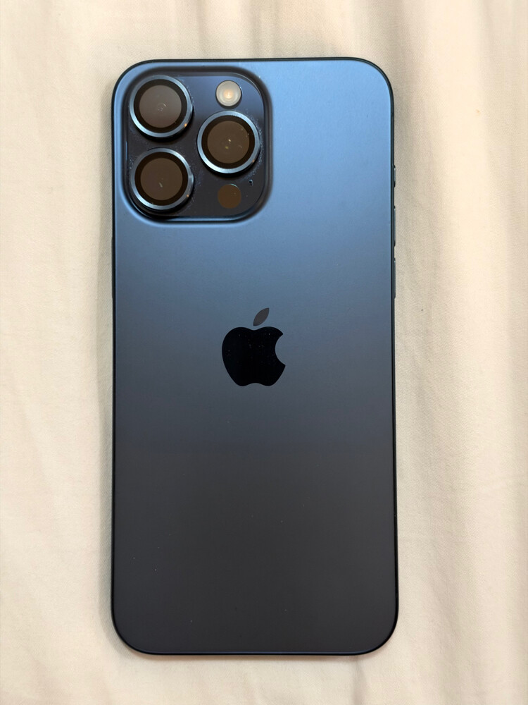 iphone 15 pro max like new - 1