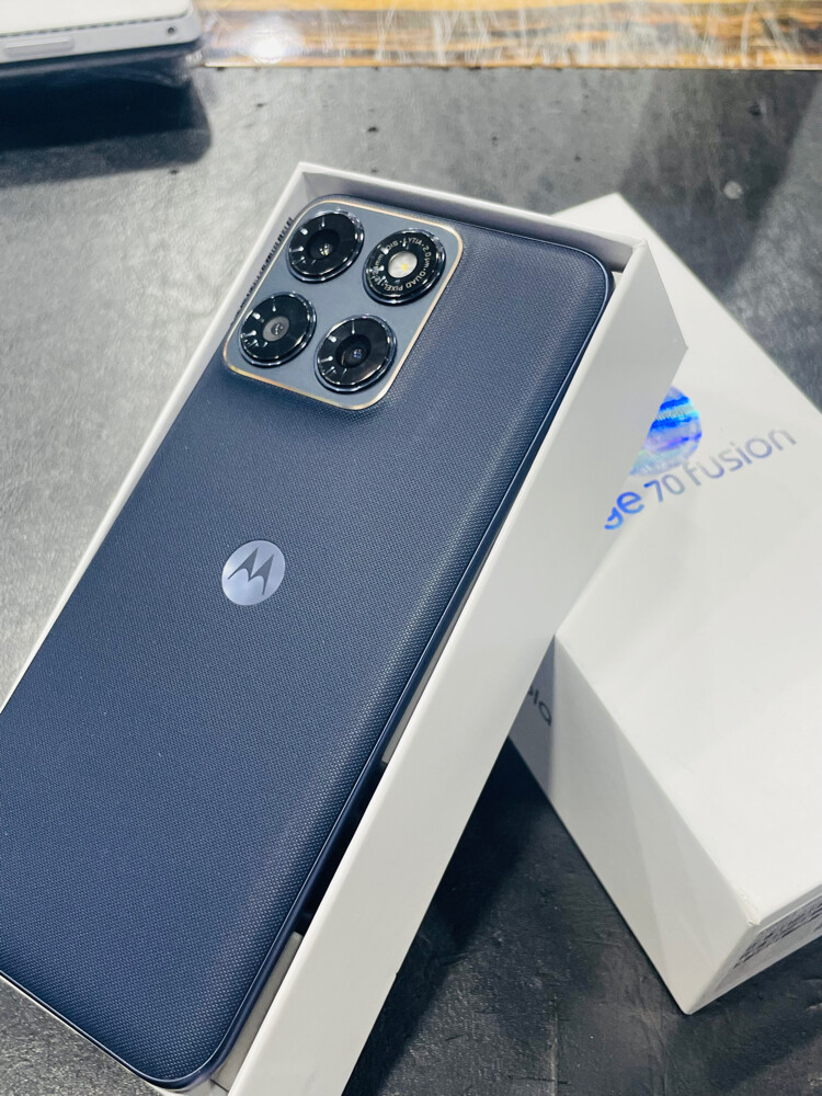 motorola edge 70 fusion 256 GB - 1