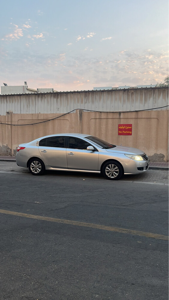 رينو سافران - 1