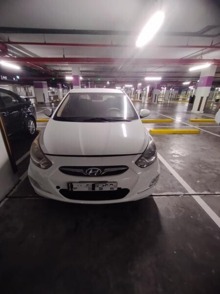 Hyundai accent 2015 model . - 4