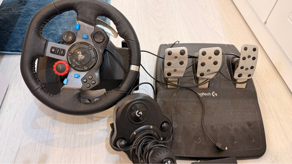 Logitech G29 Driving Force - 2