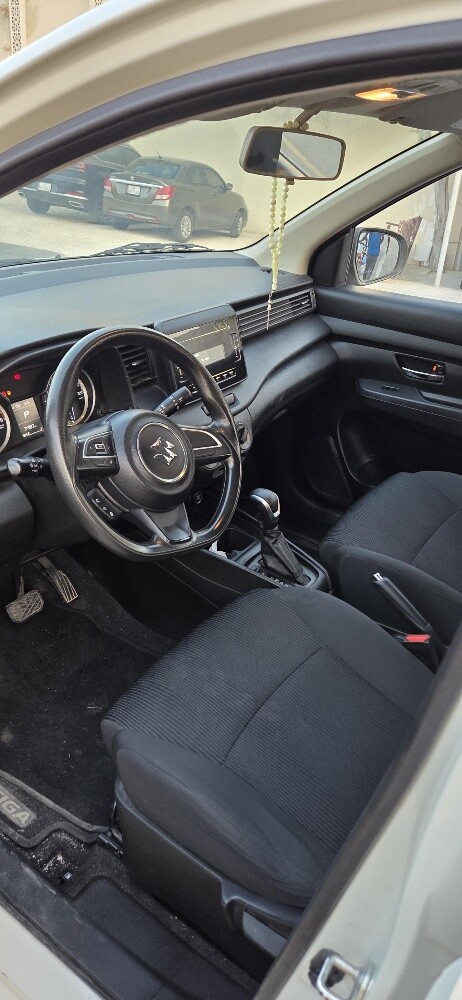 Suzuki ertiga suv 7seat car. for sale modal 2021 km 35000 only one moinar. istimara almost new. clean car. - 9