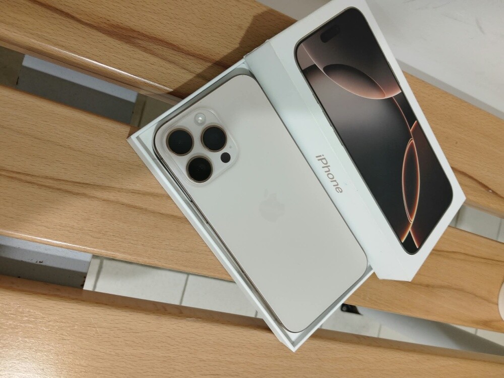 IPhone 16 Pro max - 3