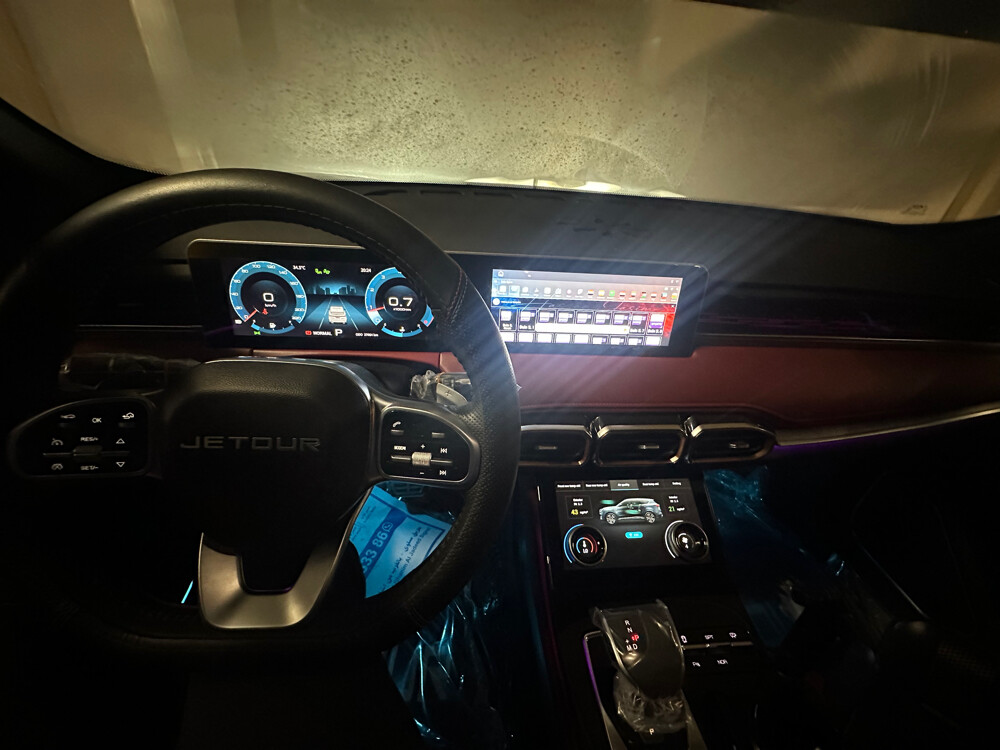 jetour x70 plus luxury - 12