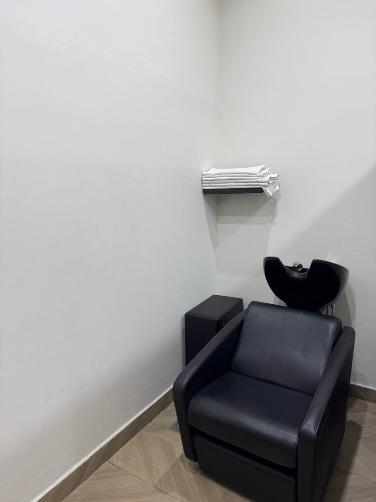 Men’s Salon for Sale - 5