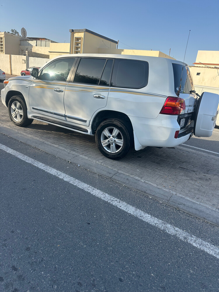 لاندكروزر جي اكس آر - 1