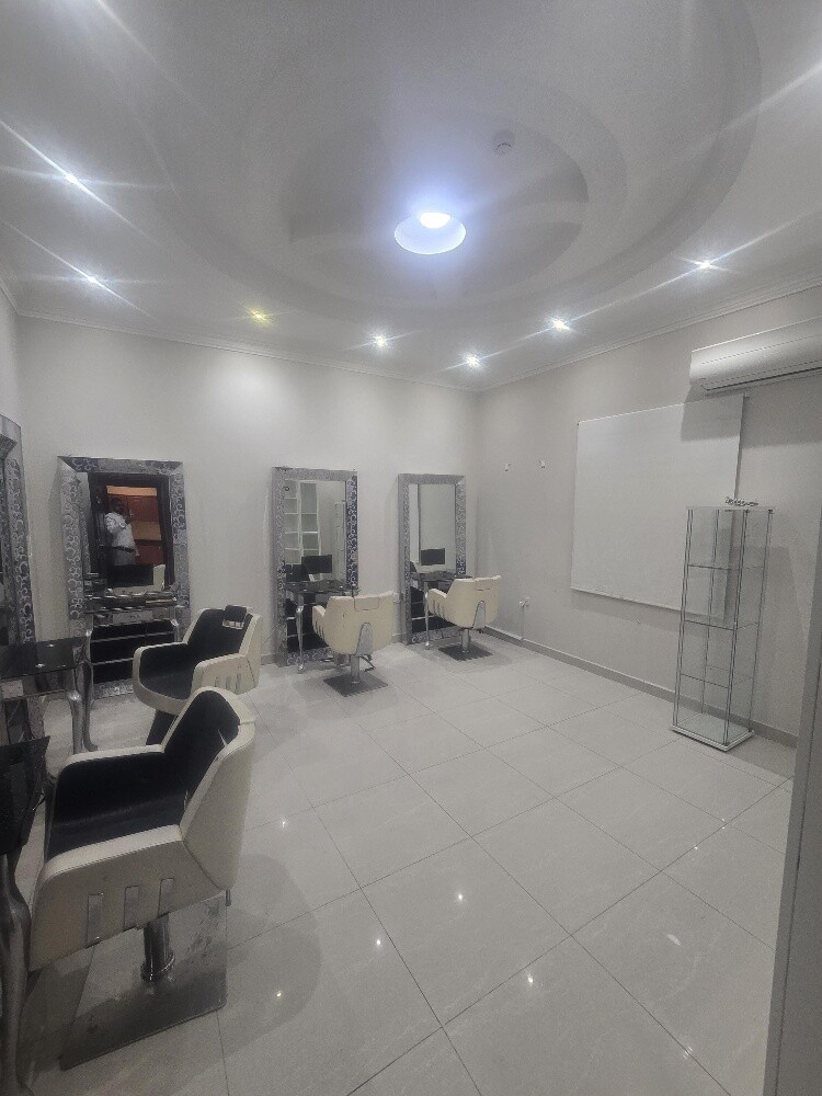 For rent villa in Al Khamisa - 10