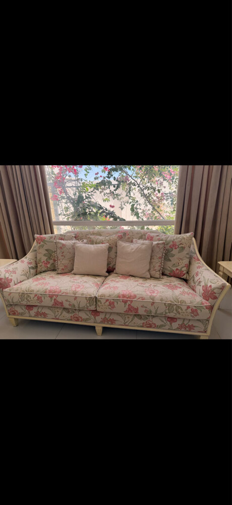  Chairs with table for sale - 3