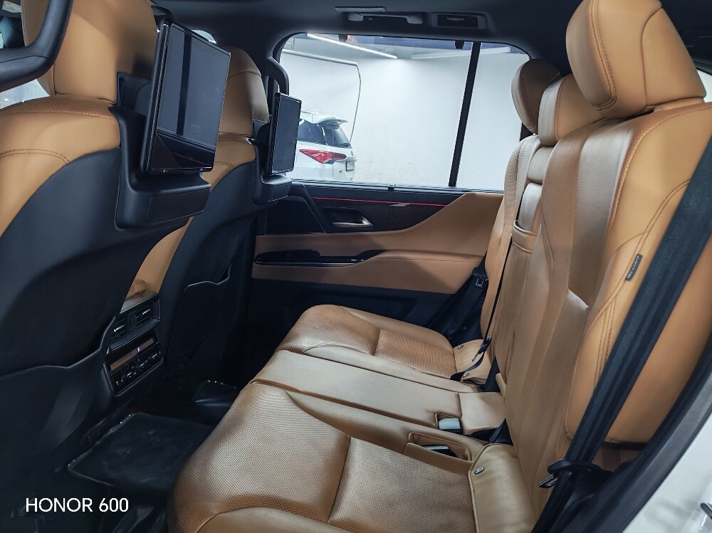 Lexus LX 600 - 7