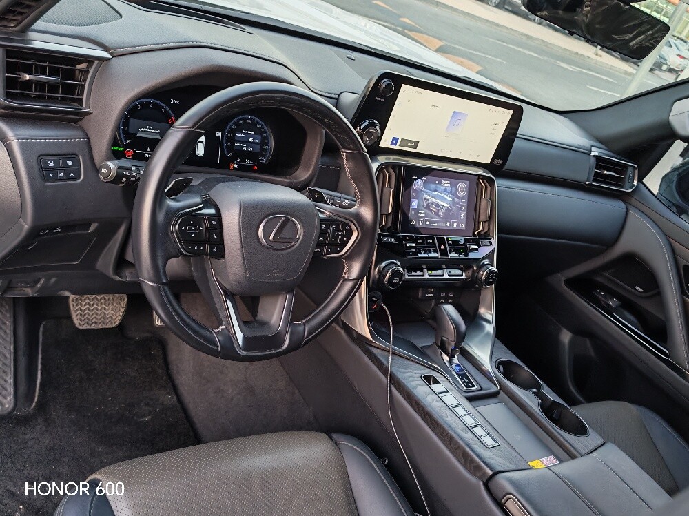Lexus LX 700h - 9