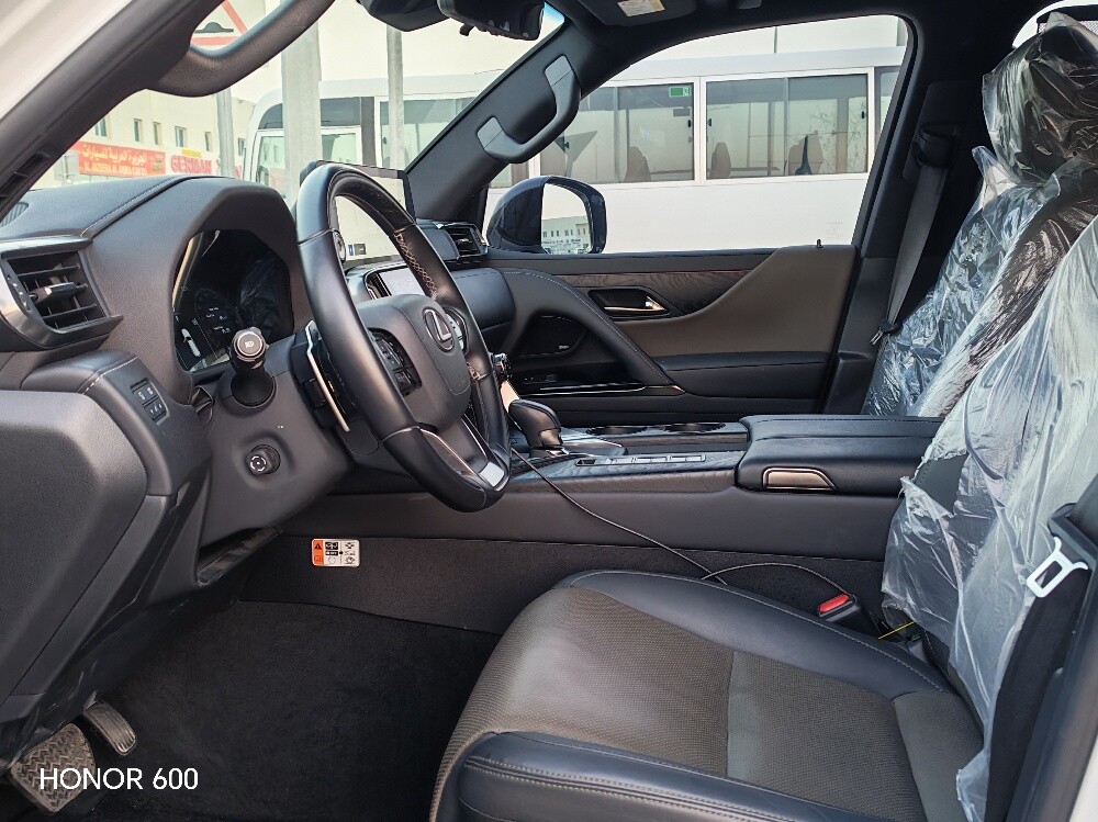 Lexus LX 700h - 8