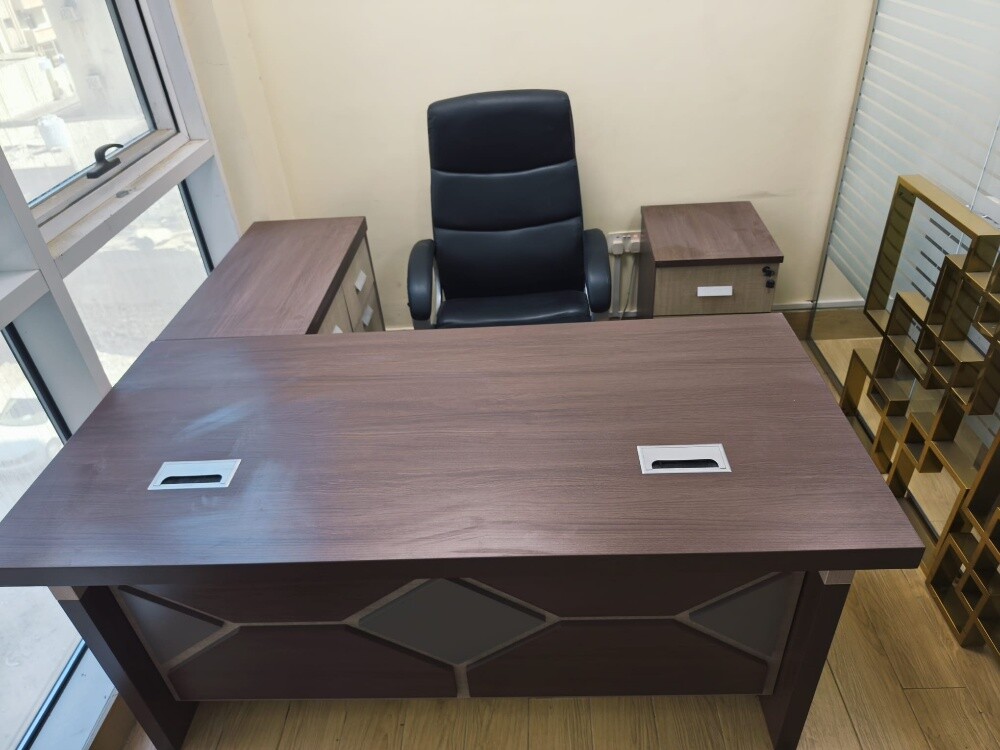 uesd office furniture sell - 3