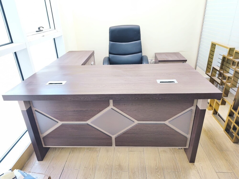 uesd office furniture sell - 2