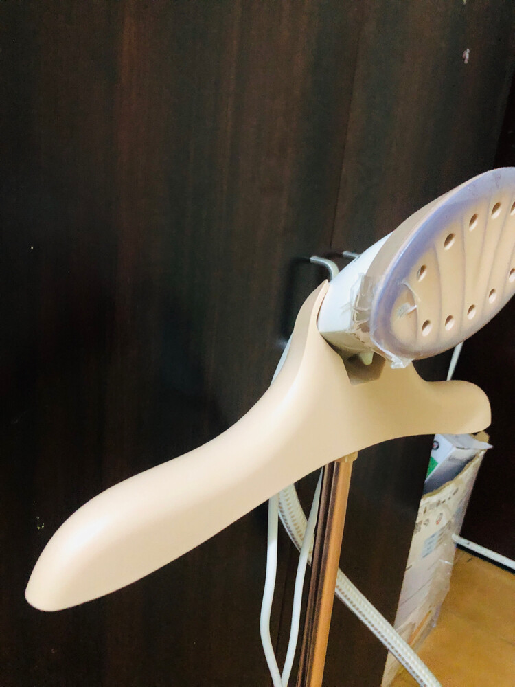CLOTH/GARMENT STEAMER - 2