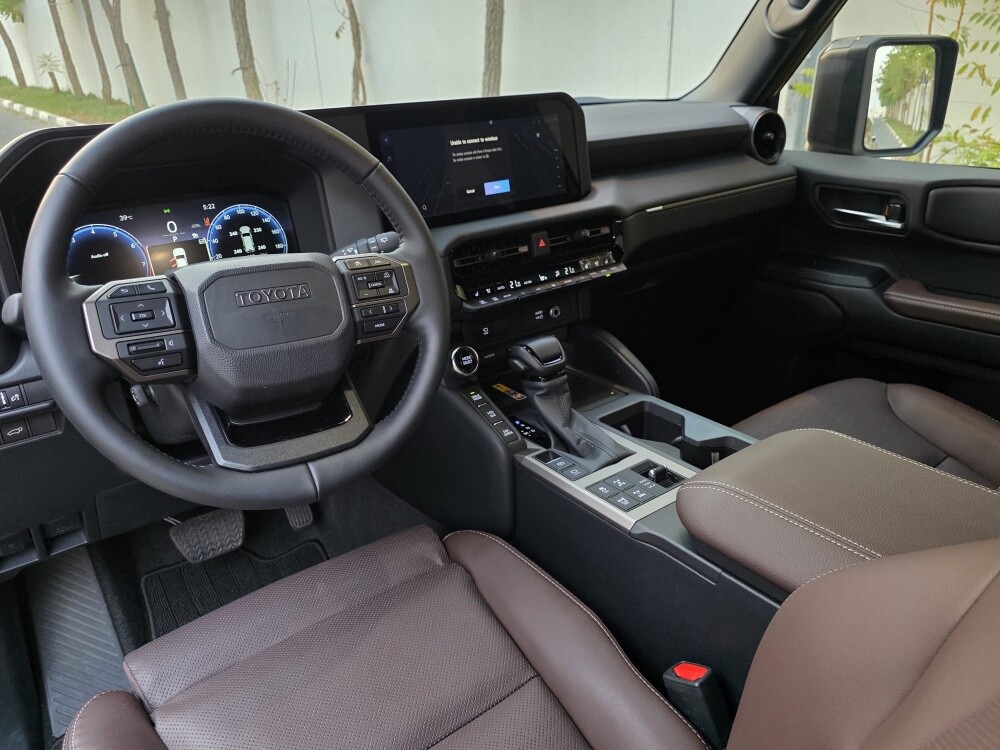 Toyota Prado Adventure 2.4L Turbo - 6